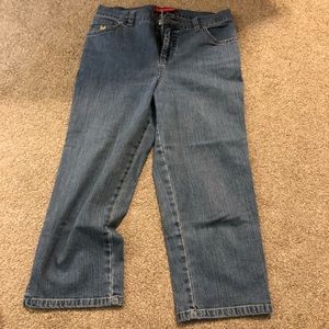 Gloria Vanderbilt cropped Capri jeans